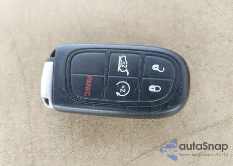 2014 Jeep Cherokee Latitude z USA, uszkodzony, nr VIN 1C4PJMCS3EW184984